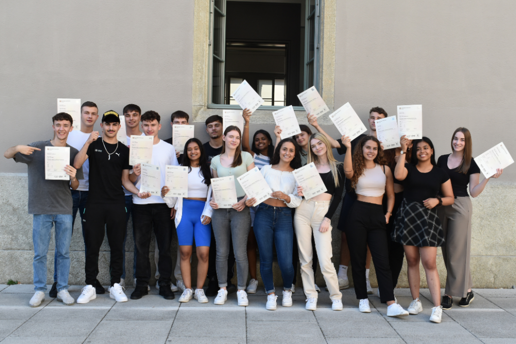 Erfolgreiche Absolvent/innen